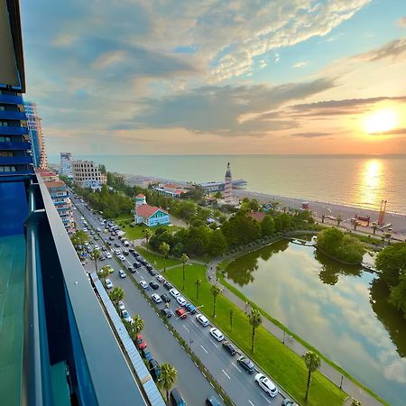 Panorama Orbi Beach Resort Center Suite バトゥーミ エクステリア 写真