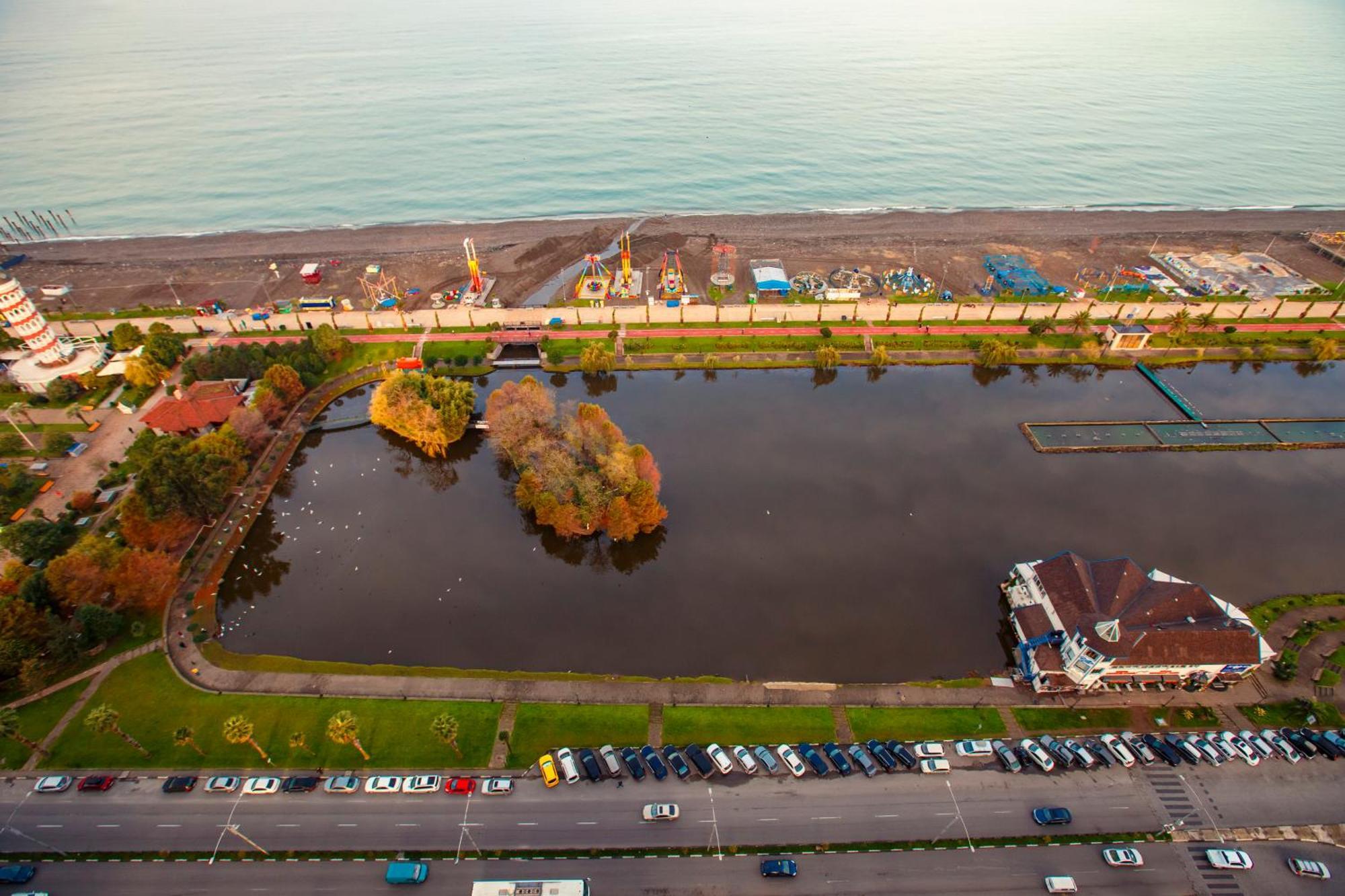 Panorama Orbi Beach Resort Center Suite バトゥーミ エクステリア 写真