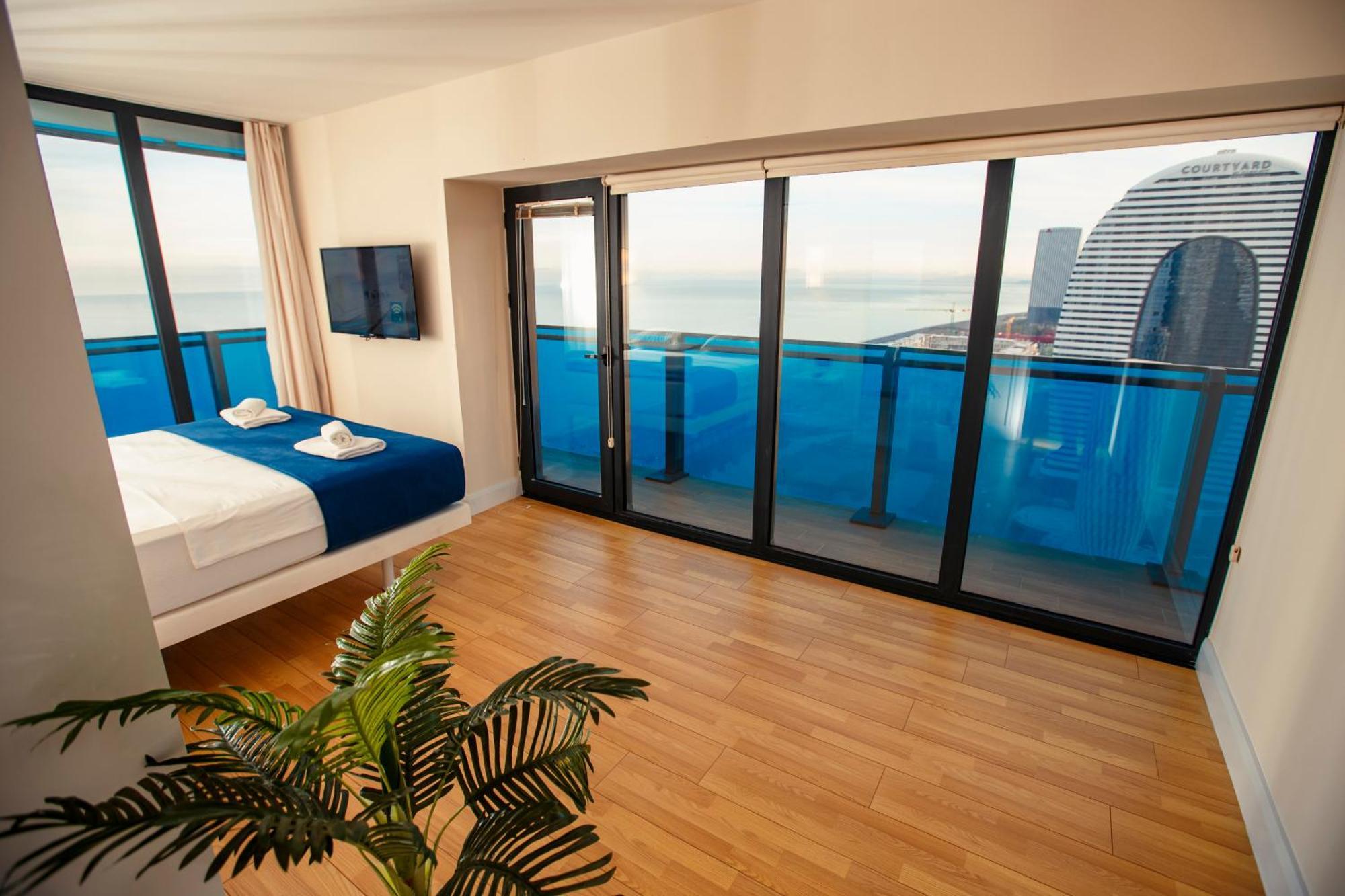Panorama Orbi Beach Resort Center Suite バトゥーミ エクステリア 写真