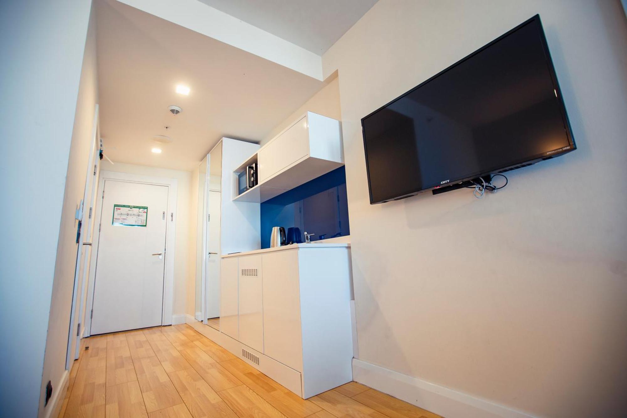 Panorama Orbi Beach Resort Center Suite バトゥーミ エクステリア 写真