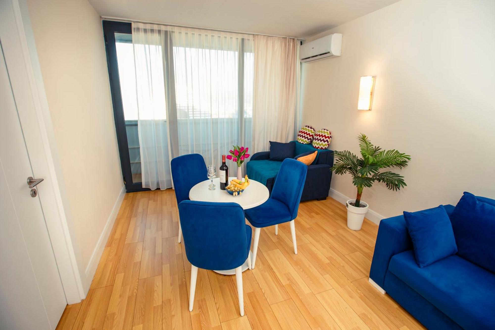 Panorama Orbi Beach Resort Center Suite バトゥーミ エクステリア 写真
